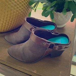 Blowfish Shoes - Blowfish ankle booties shoes Blowfish Shoes - Blowfish ankle booties shoes
